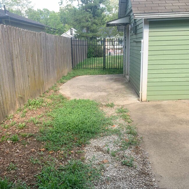 402 Elm St, Baldwin City, KS 66006 House Rental in Baldwin City, KS