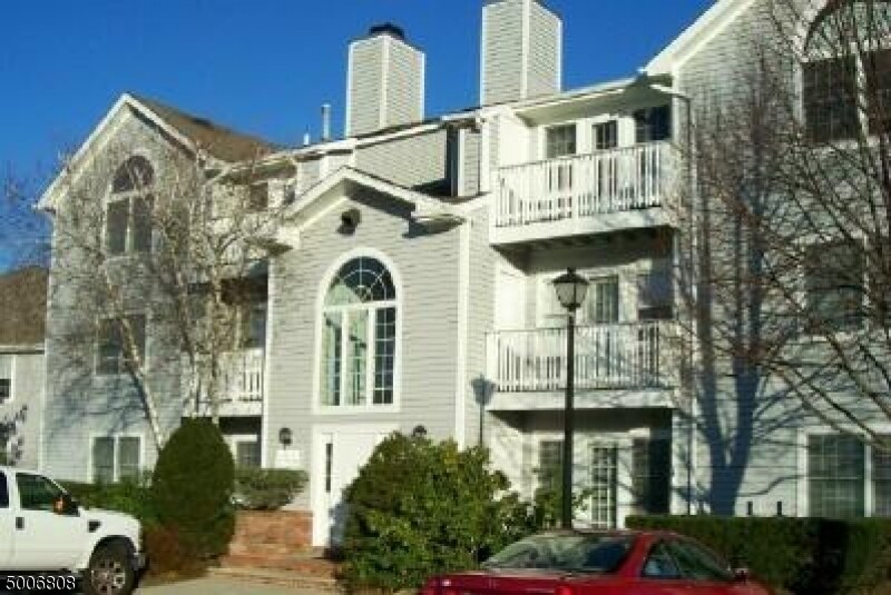 33 Genoble Rd Unit 33, Montville, NJ 07045 Room for Rent in Montville