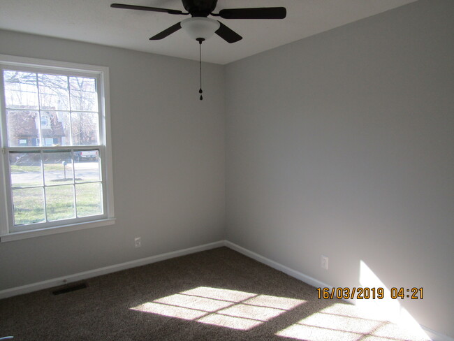 Bedroom 1.2 - 561 Donna Drive