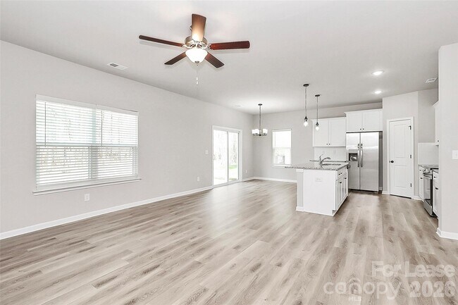 Foto del edificio - 8208 Stonemere Ln