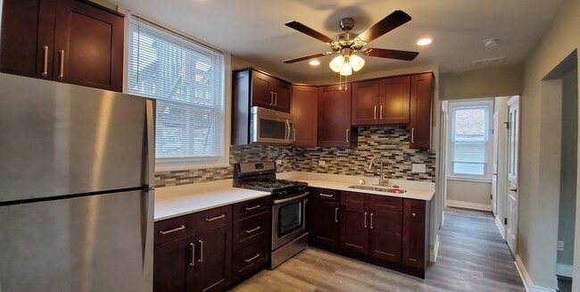 Building Photo - 3149 N Central Park Ave