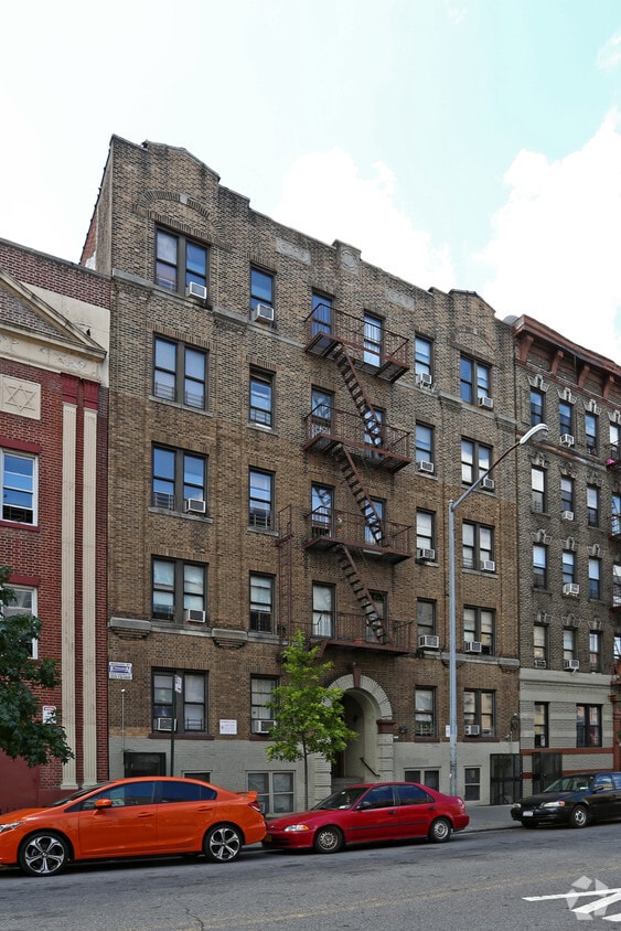 Primary Photo - 107 Vermilyea Ave