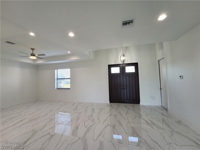 Foto del edificio - 1419 NE 19th St