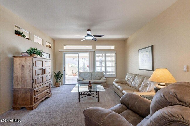 Building Photo - 22807 N Las Vegas Dr