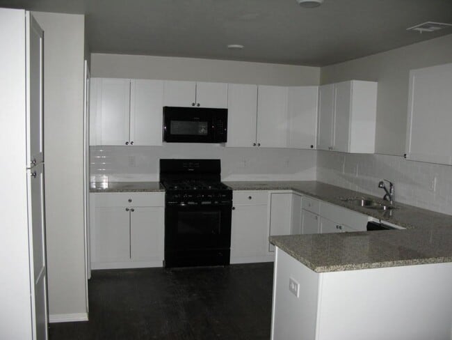 Photo - 11719 Surrey Hills Blvd House