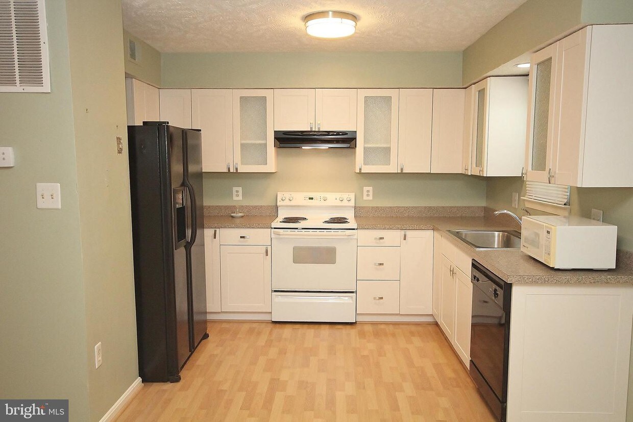 7626 Whitley Way, Lorton, VA 22079 Townhouse for Rent in Lorton, VA