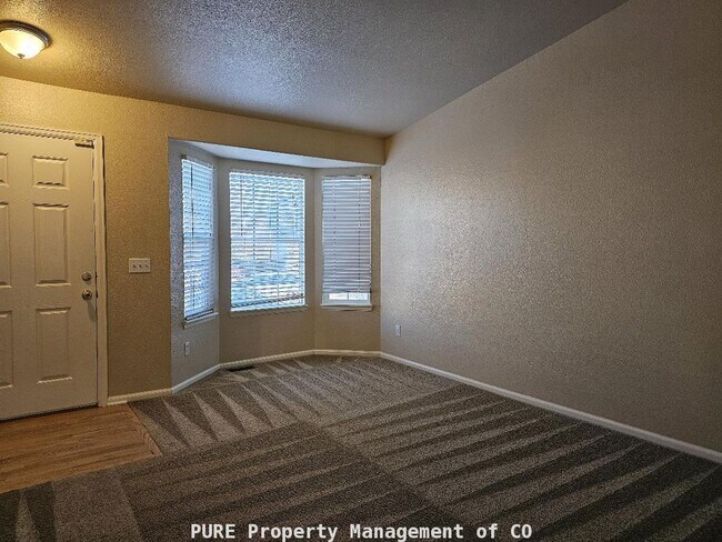 Building Photo - 2-story home with finished basement! 2-car garage!