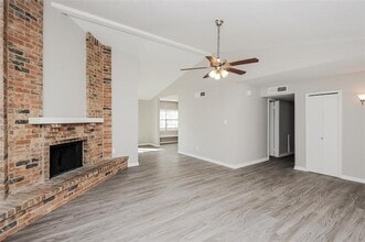 Building Photo - 2817 Carnaby Ln Building Photo - 2817 Carnaby Ln