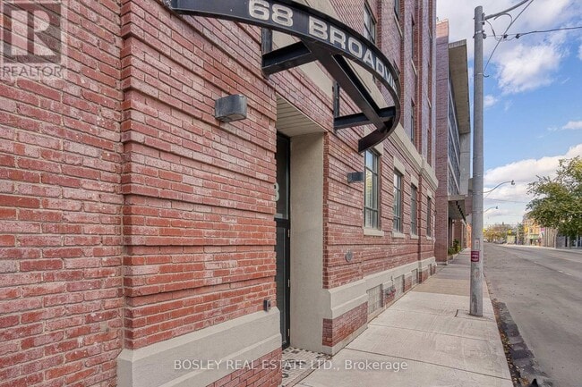 Building Photo - 68 Broadview Ave