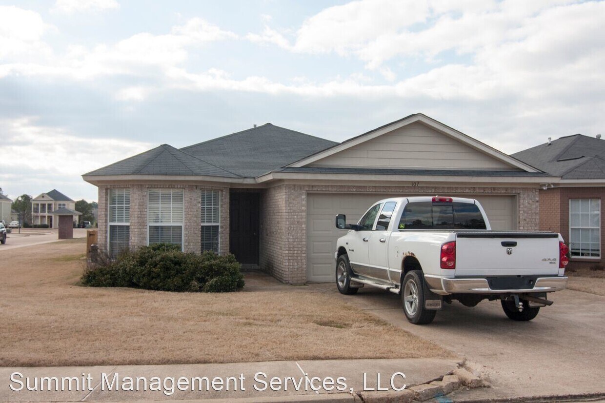 Primary Photo - 3 br, 2 bath House - 107 Chinkapin Loop