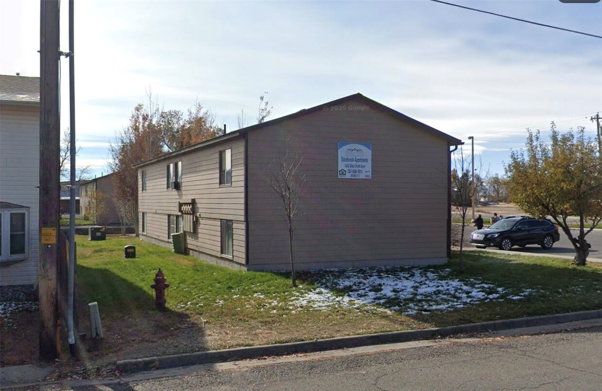 Building Photo - 1415 W Park Ave