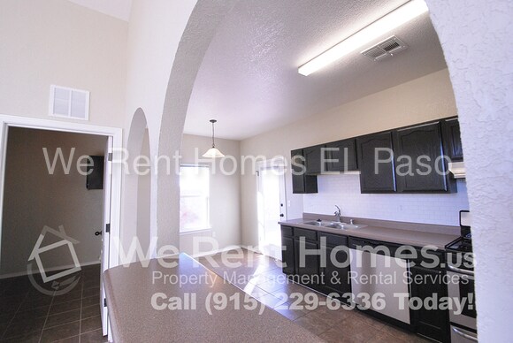 Building Photo - 14275 Desierto Bonito Ave