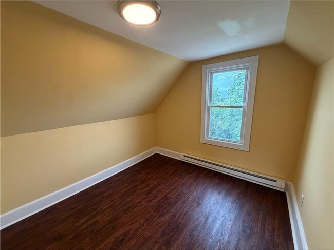 Building Photo - 2 Cabin Ct