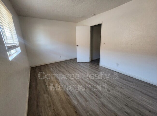 Building Photo - 1708 Cordoba Ln