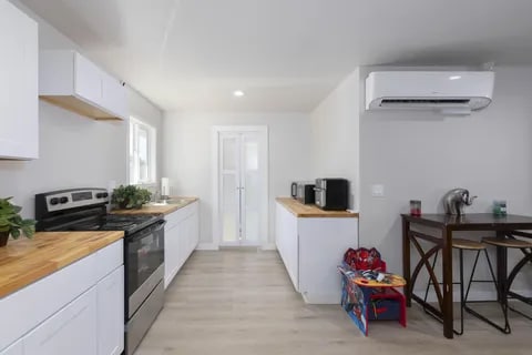 Building Photo - 53 SW Eastern Ave