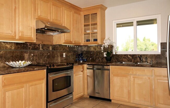 Foto del edificio - 1918 Bernice Way