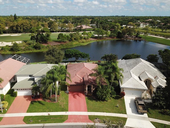 Building Photo - 1682 S Club Drive