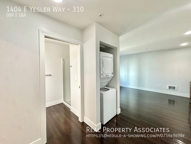 Building Photo - 1404 E Yesler Wy