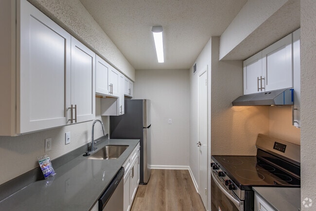 Interior Photo - Whispering Oaks
