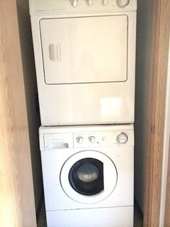 Building Photo - Beautiful spacious ground level 2 bed 1 ba...