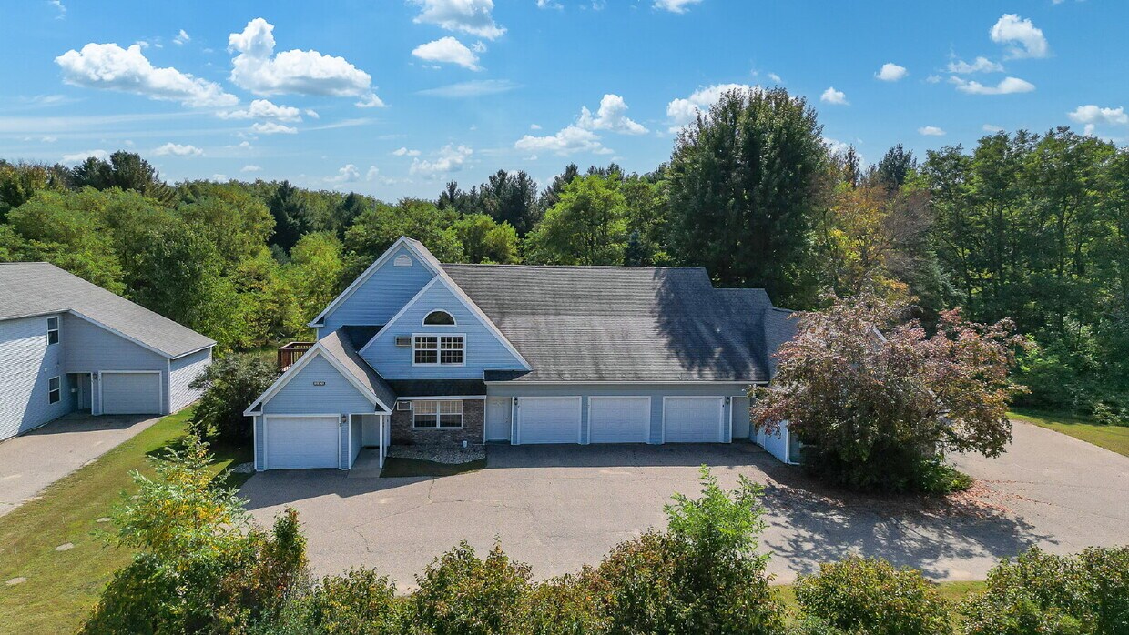 Foto principal - 1401 River View Ave