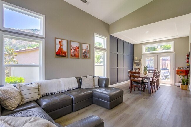 Foto del edificio - 3207 Meadow Side Pl