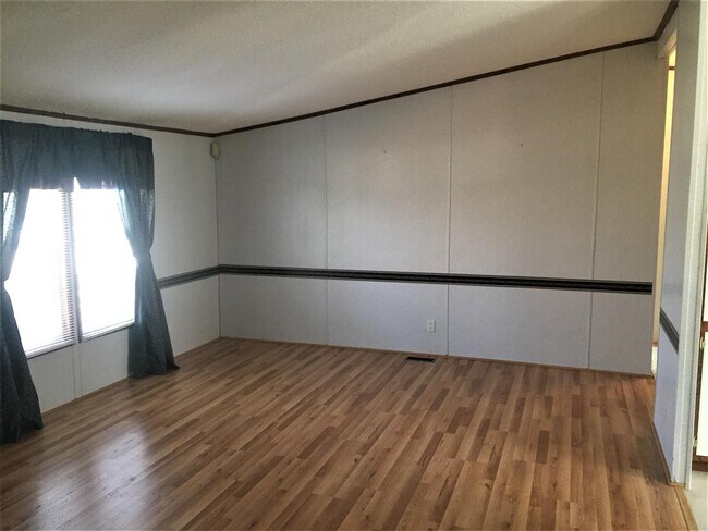 Building Photo - 438 Beech Tree Ln