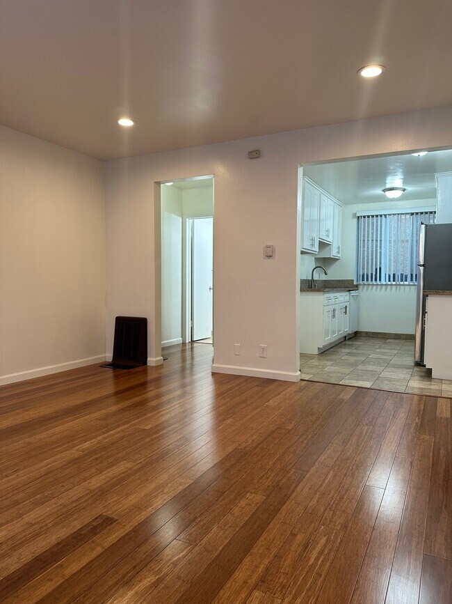 Foto del edificio - 2320 W 24th St
