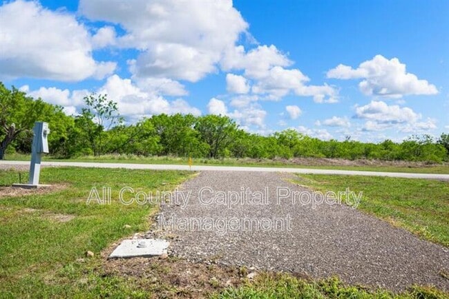 Building Photo - 4889 S Hwy 183