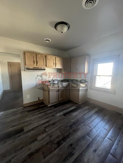 Foto del edificio - 4524 Magoun Ave