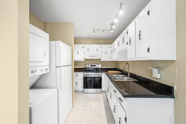 Foto del edificio - 1641 NW 19th Terrace