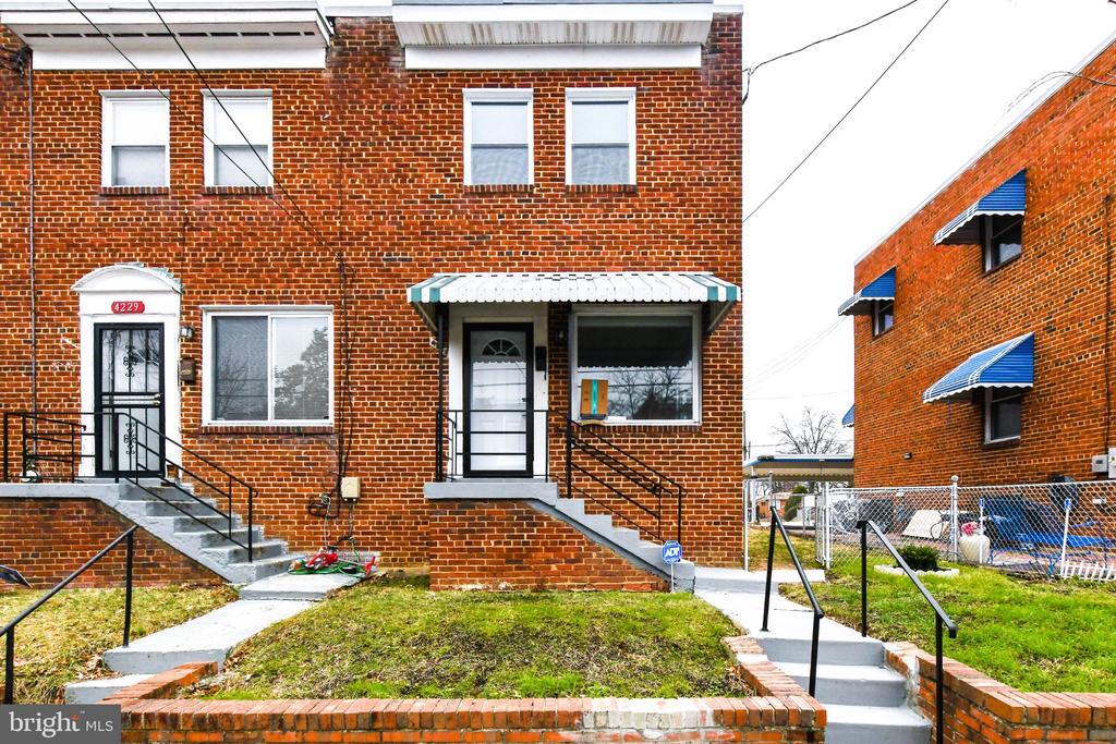 Foto principal - 4227 Nash St SE