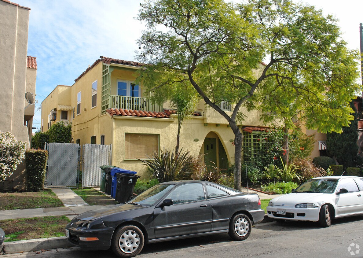 Building Photo - 458 N Genesee Ave
