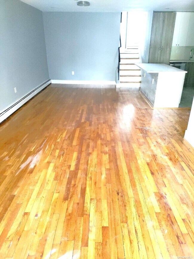 Foto del edificio - 7522 Avenue T