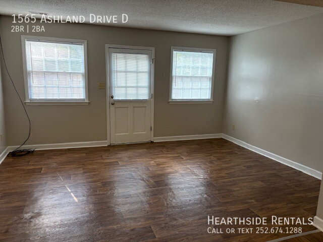 Foto del edificio - 1565 Ashland Dr
