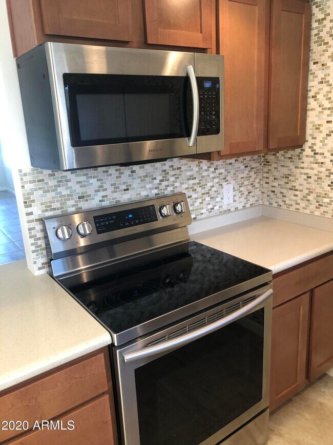 Foto del edificio - 4701 N 68th St