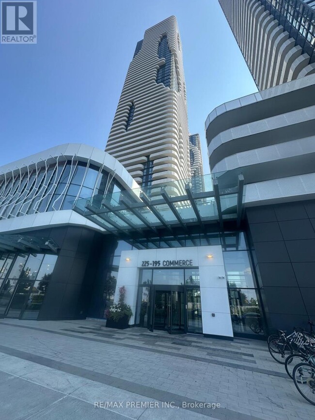 Building Photo - 225 Commerce St