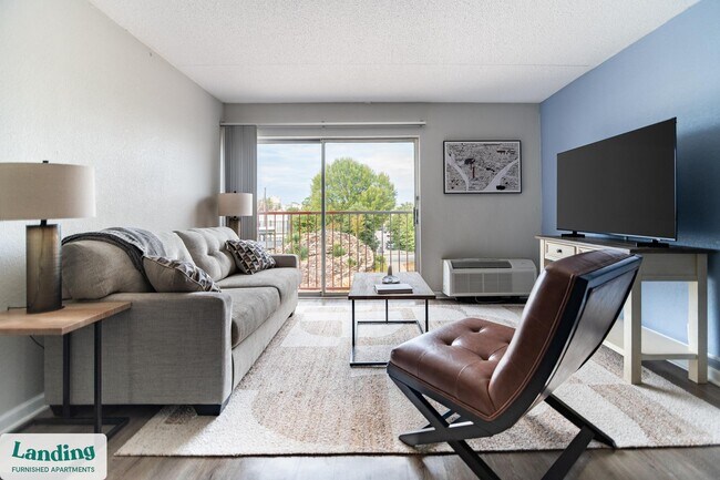 Building Photo - 1362 Passenger St