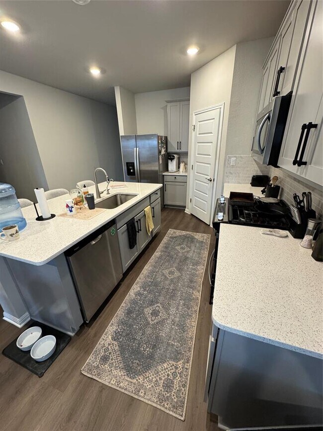 Foto del edificio - 429 El Capitan Lp