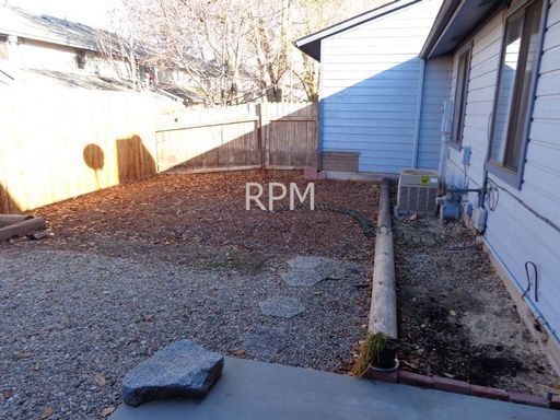 Building Photo - 6886 W Cascade Dr