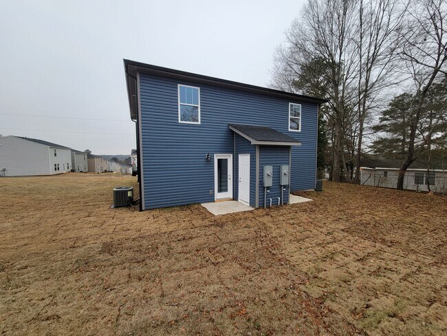 Foto del edificio - 2 Bed, 2 Bath Duplex Available in Duncan