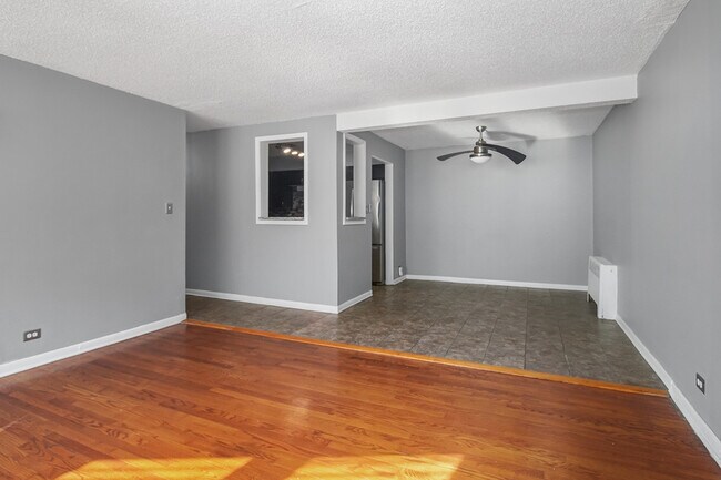 Building Photo - 6700 S Paxton Ave
