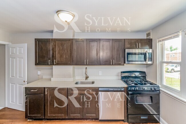 Building Photo - The Lifestyle You Deserve.