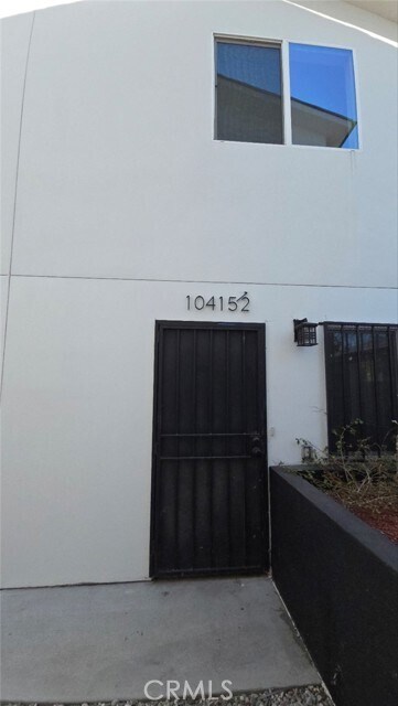 Foto del edificio - 10415 Avalon Blvd