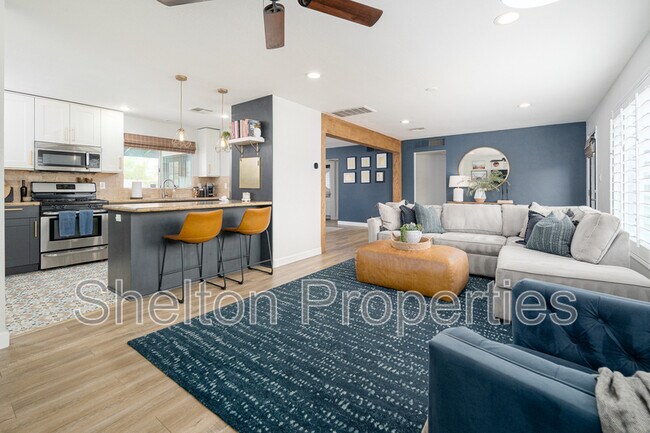 Foto del edificio - 1731 W Highland Ave