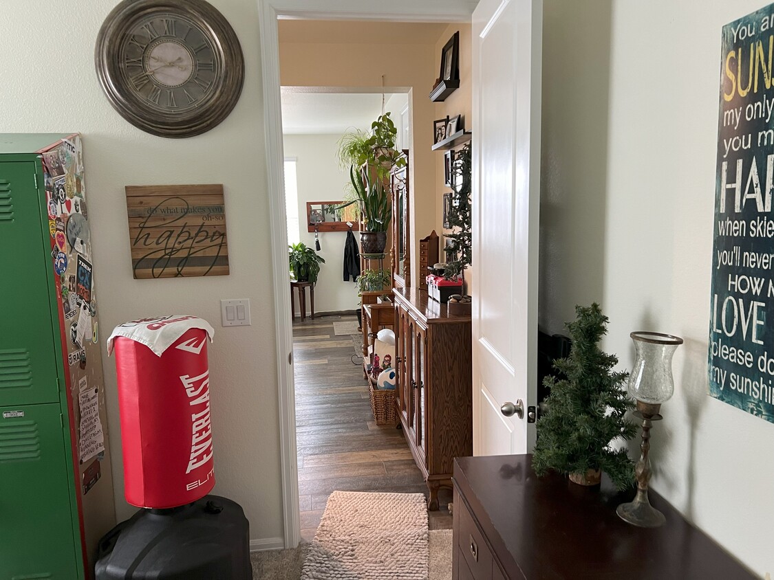 Foto principal - 538 Vicot Way