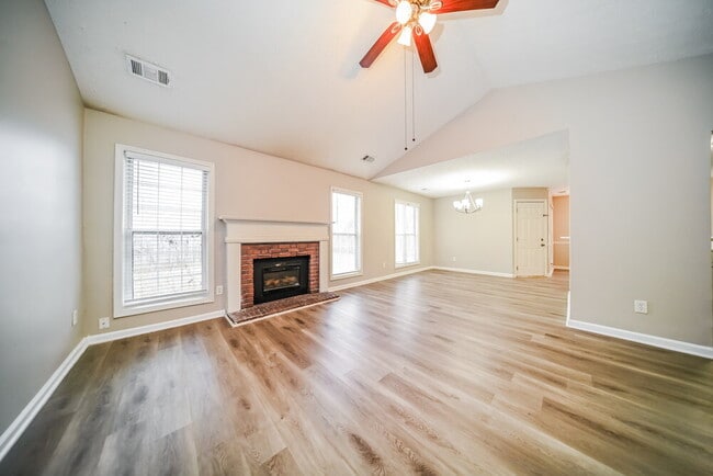 Foto del edificio - 260 Landing Dr