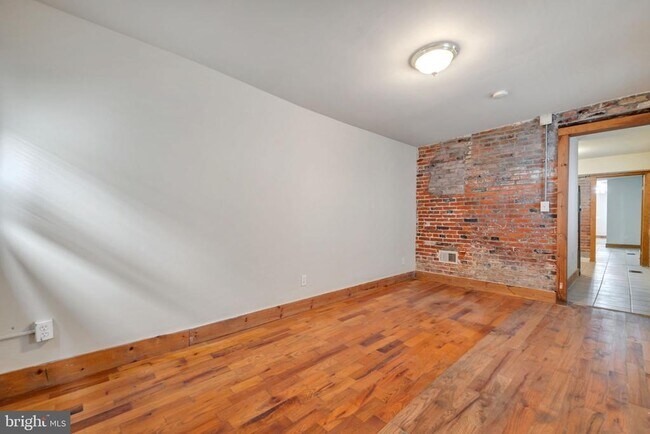 Foto del edificio - 1742 E Lombard St