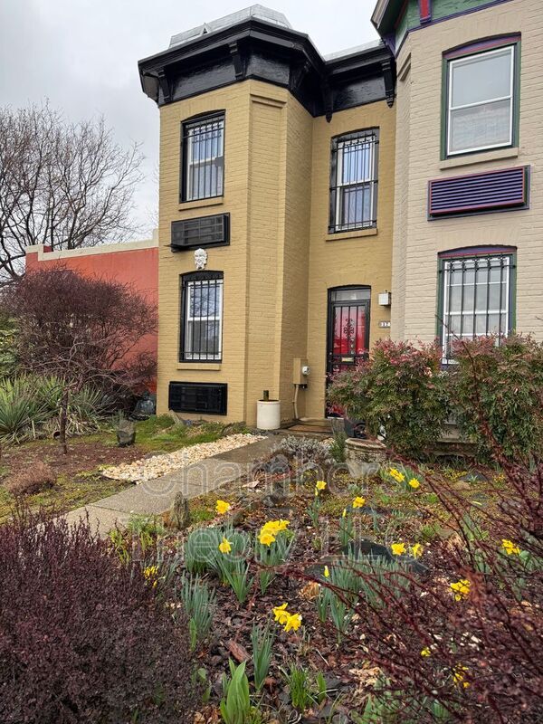 Foto principal - 1713 Vermont Ave NW