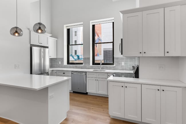 Building Photo - 101 Richmond St